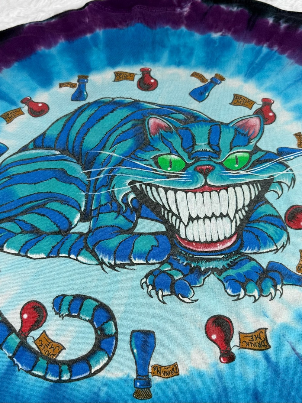 Liquid Blue Blue & Purple Tie-Dye Magician Graphic Tee Alice in Wonderland 2003 - Picture 10 of 11